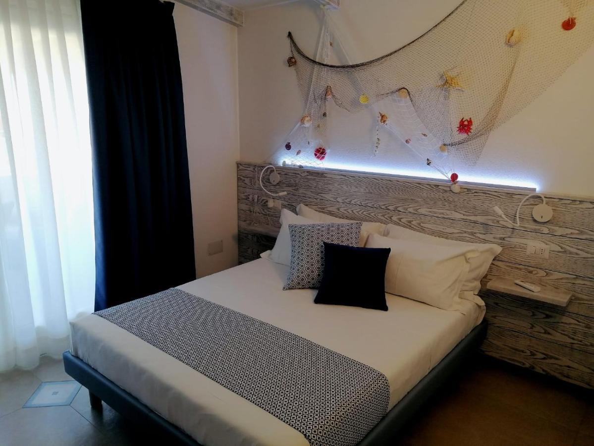 Gi&Ro al mare Bed & Breakfast Castelsardo Exterior foto